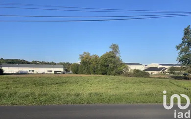 Terrain à Vars-sur-Roseix (19130)