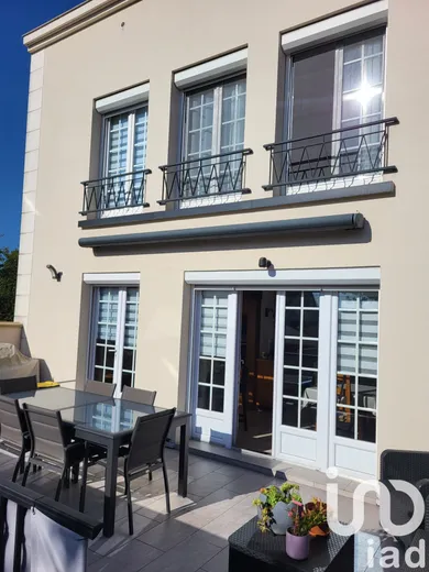 Maison traditionnelle à Eaubonne (95600)