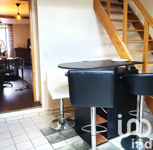 Building at Le Mans (72000)