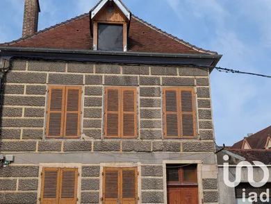 Village house in Chaource (10210)