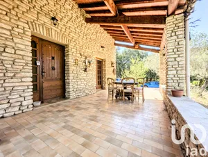 Park home at Beaumes-de-Venise (84190)