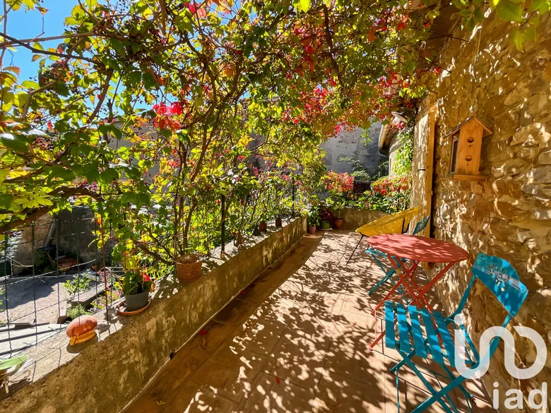 Maison 8 pièces 230 m² · à Sabran · 230 m² · 449 000 €