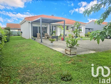 House in Bazet (65460)