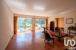 Apartment in Freneuse (78840)