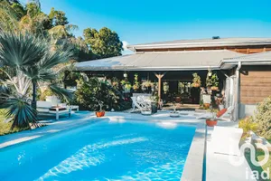 Mansion in Le Lamentin (97232)