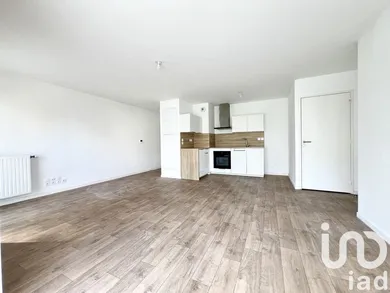 Apartment in Vern-sur-Seiche (35770)