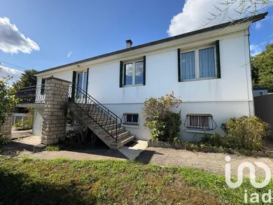 House at Jouet-sur-l'Aubois (18320)