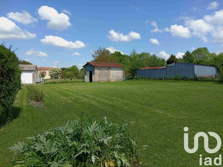 Terrain à MERVENT (85200) · 27 990 €