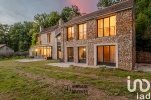 Demeure à Montfort-l'Amaury (78490)