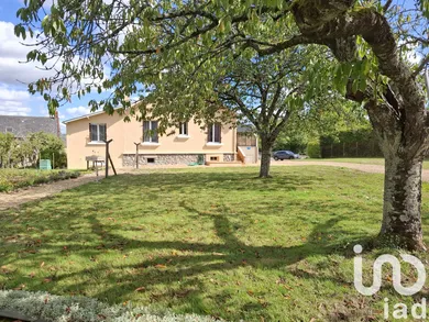 Maison traditionnelle à Chemiré-en-Charnie (72540)