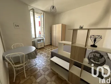 Apartment in Aramon (30390)