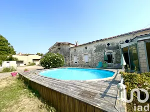 Maison à Anglade (33390)
