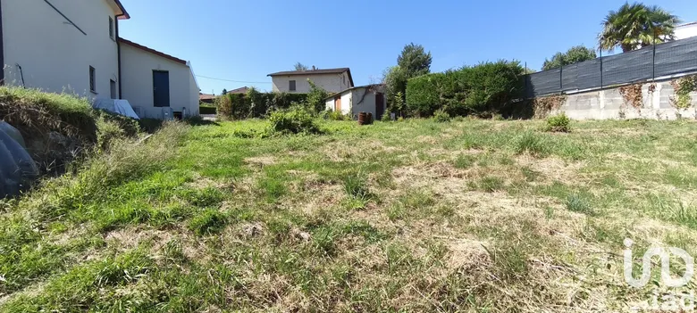 Terrain à bâtir à Saint-Chamond (42400) · 110 000 €