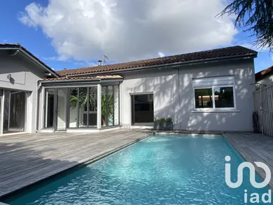 House in Pessac (33600)
