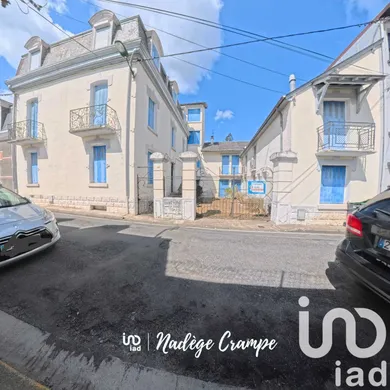 Building at Lourdes (65100)