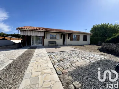 House at Podensac (33720)