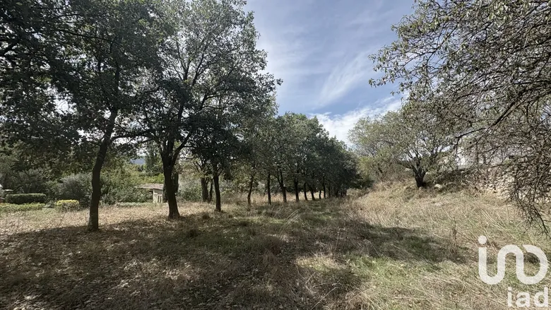 Terrain à bâtir à Jouques (13490) · 278 000 €