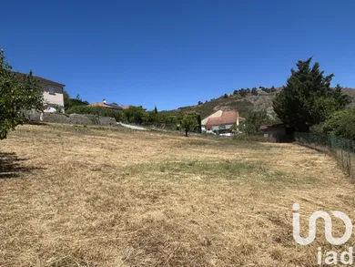 Building plot in Veyre-Monton (63960)
