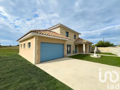 Maison d'architecte à Poix-Terron (08430)