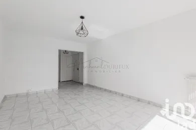 Appartement à Les Lilas (93260)
