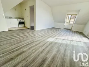 Apartment at Saint-Arnoult-en-Yvelines (78730)