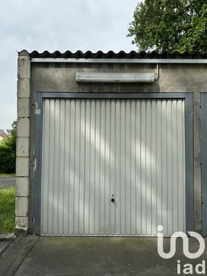 Garage à LA CELLE ST CLOUD (78170)