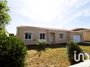 House at Tiffauges (85130)