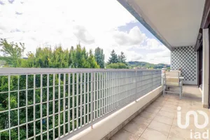 Apartment in Villebon-sur-Yvette (91140)