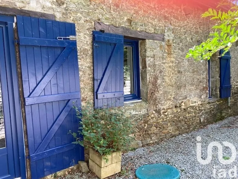 Immeuble 400 m² · à Évellys · 400 m² · 444 800 €