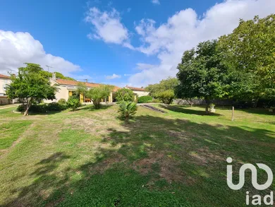 Traditional house in Varaize (17400)