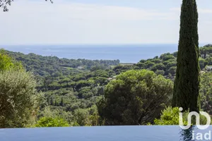 Maison à La Croix-Valmer (83420)