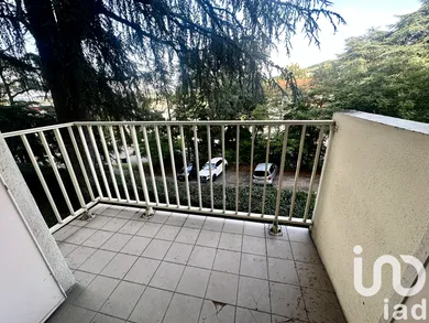 Apartment in Saint-Étienne (42100)
