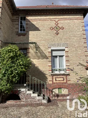 Mansion at Estrées-Saint-Denis (60190)