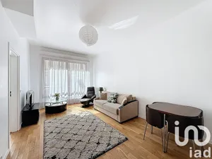 Apartment at Levallois-Perret (92300)