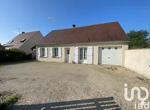 Detached house at Briarres-sur-Essonne (45390)