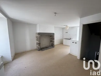 Building at Mauriac (15200)