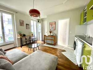 Apartment at Paris (75011)