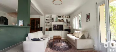 House in Camblanes-et-Meynac (33360)