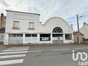 Building at Bourbon-Lancy (71140)