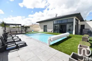 Maison à Saint-Clar-de-Rivière (31600)