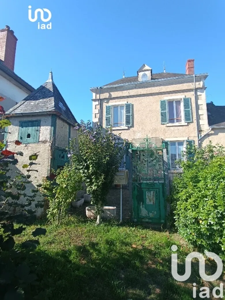 Maison 4 pièces 104 m² · à Venesmes · 103,5 m² · 79 000 €