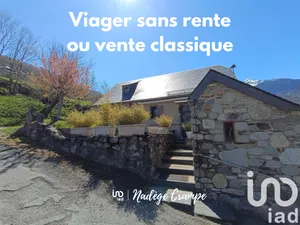 Maison d'architecte à Esterre (65120)