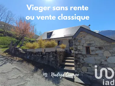 Maison d'architecte à Esterre (65120)