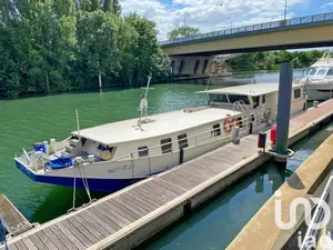 Péniche à Nogent-sur-Marne (94130)