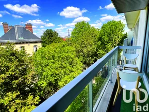 Apartment at Paris (75016)