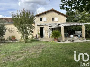 House at Vouillé (79230)