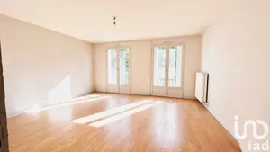 Apartment at Sens (89100)