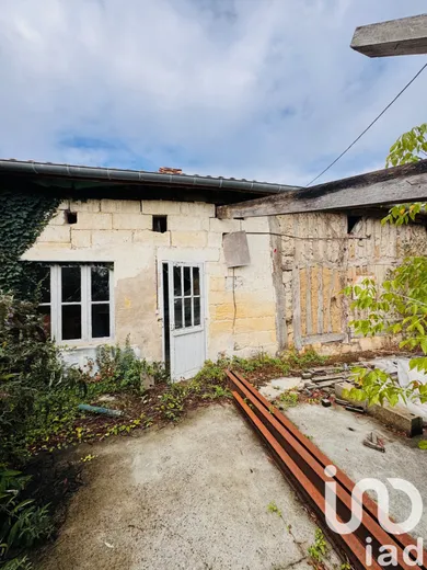 Maison de campagne à Les Peintures (33230)