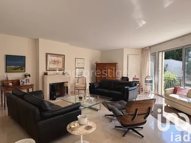 Maison d'architecte à Saint-Maur-des-Fossés (94210)