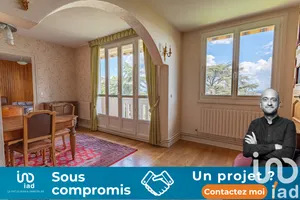 Apartment at Sainte-Foy-lès-Lyon (69110)